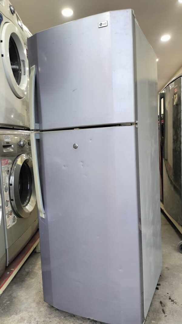 LG 240 ltr Refrigerator Double Door With Silver Color - Image 3