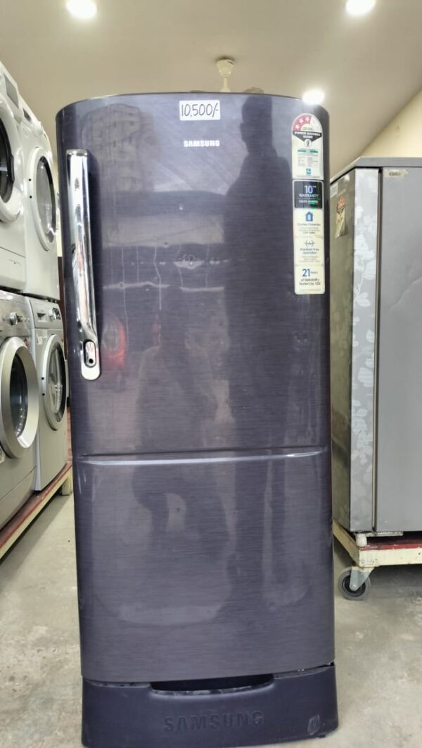Samsung 190 ltr Refrigerator Digital Inverter Model Single Door With Dark Grey Color - Image 2