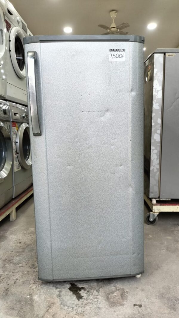 Samsung 190 ltr Refrigerator Single Door With Silver Color - Image 2