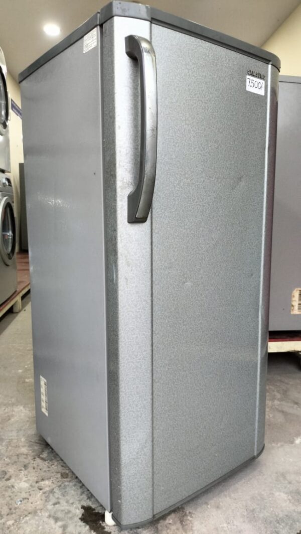 Samsung 190 ltr Refrigerator Single Door With Silver Color